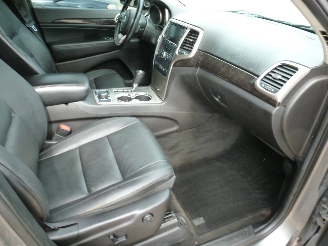 Used 2013 Jeep Grand Cherokee Laredo image 11