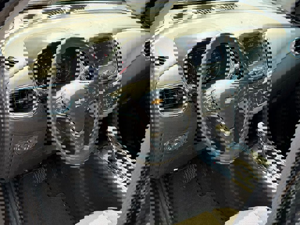 Used 2024 Chevrolet Equinox LS w/ LS Convenience Package image 10