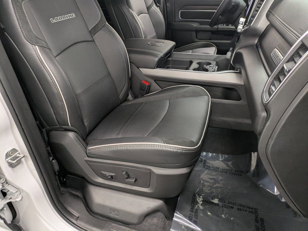 Used 2025 RAM 2500 Laramie w/ Night Edition image 28