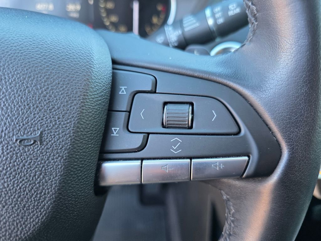 Used 2021 Cadillac XT4 Premium Luxury image 21