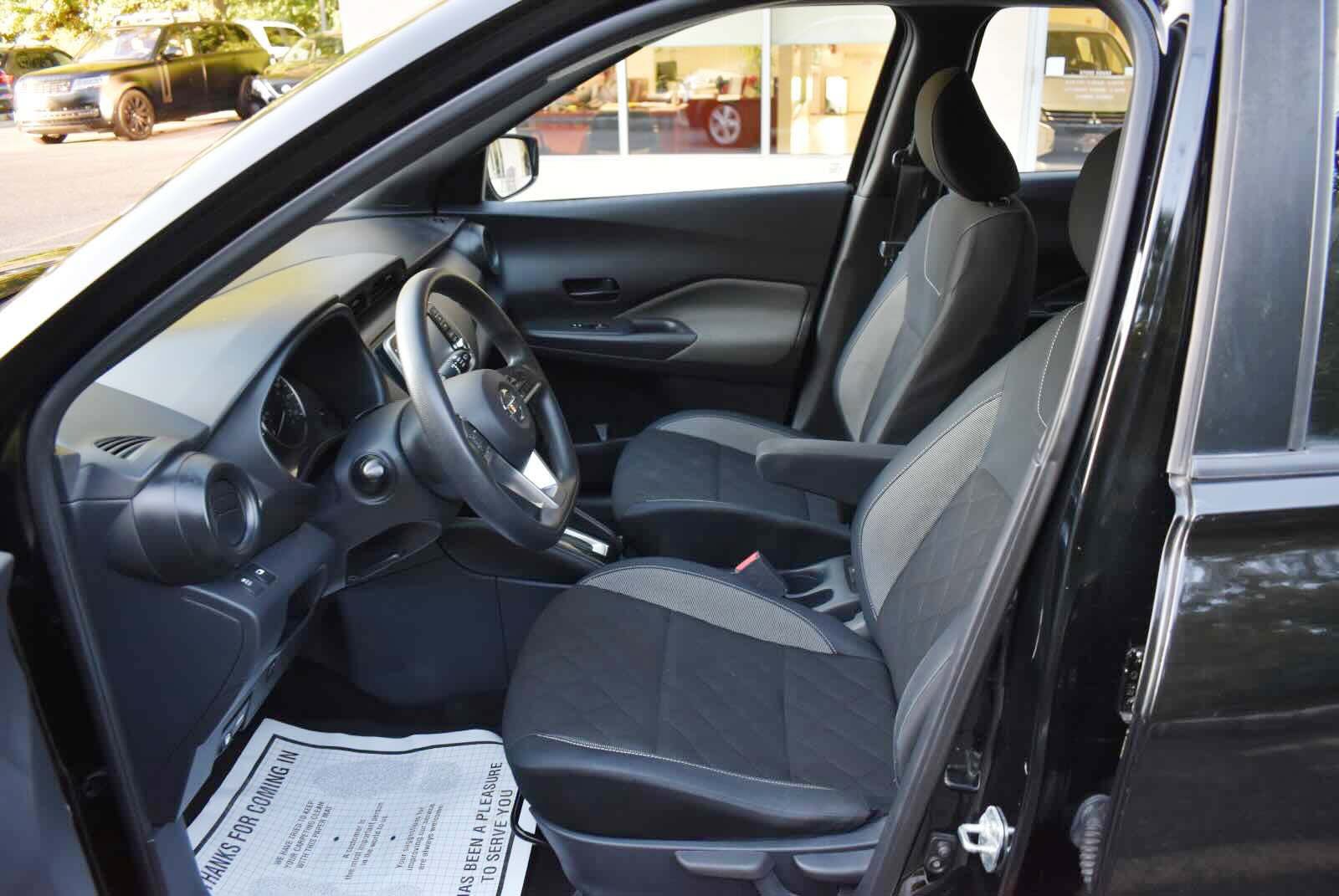 Used 2018 Nissan Kicks S FWD image 10