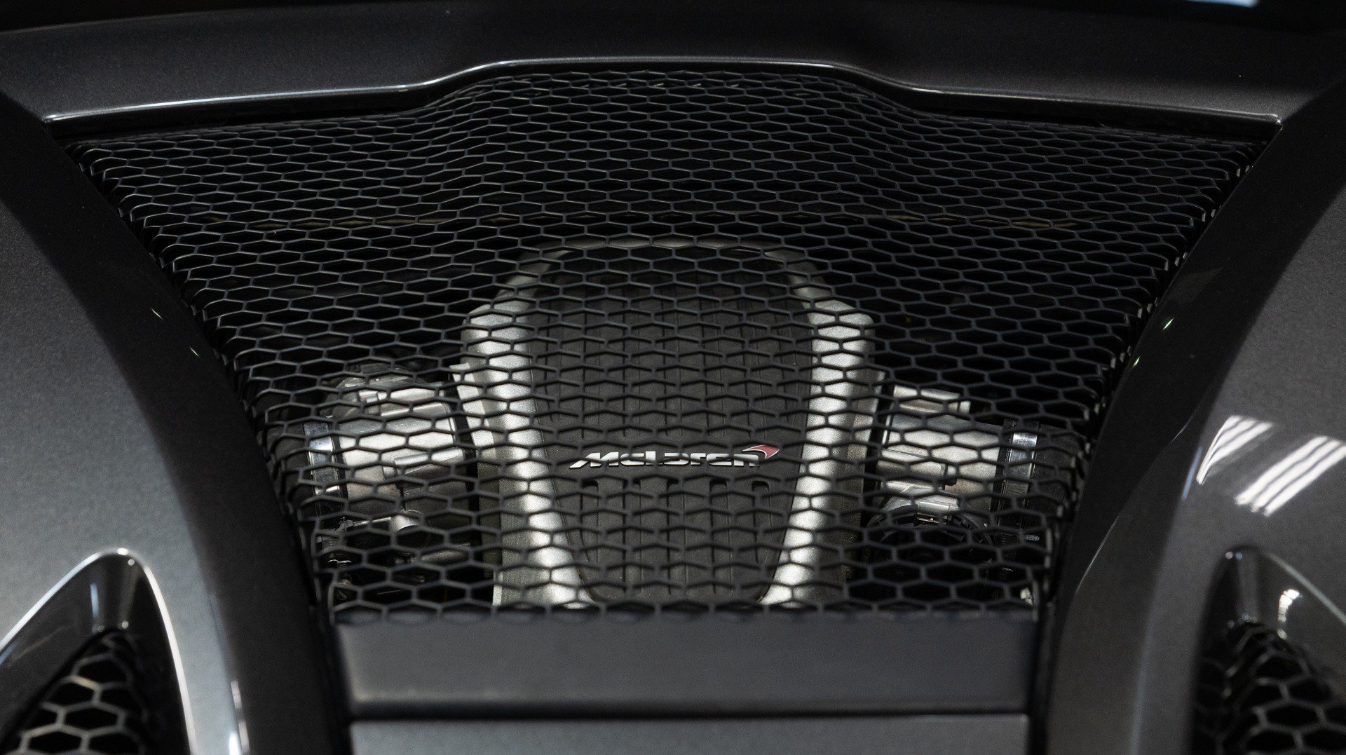 Used 2019 McLaren 570S Coupe RWD image 70