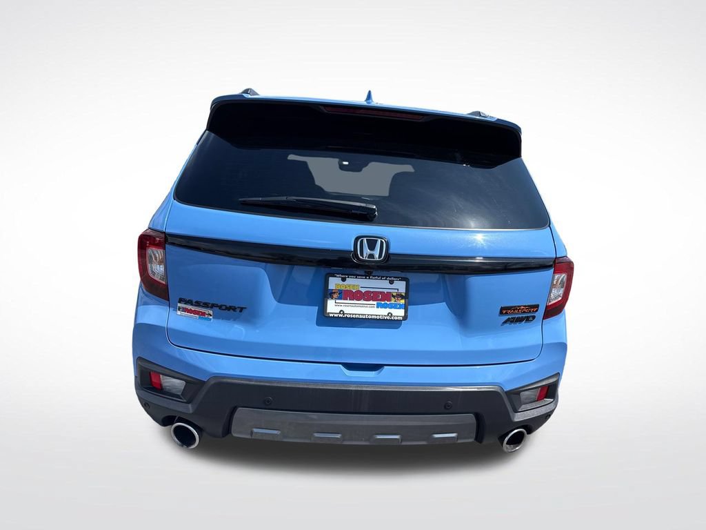 Certified 2025 Honda Passport TrailSport image 4