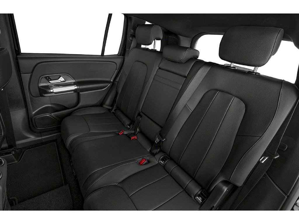 New 2026 Mercedes-Benz GLB 250 image 8