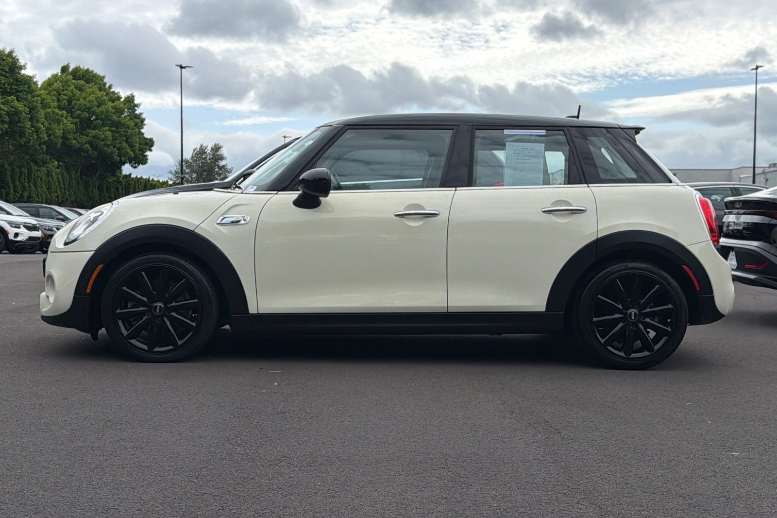 Used 2016 MINI Cooper S FWD image 7