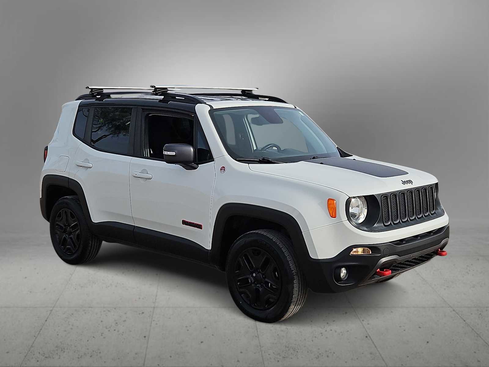 Used 2018 Jeep Renegade Trailhawk w/ Cold Weather Group II image 2