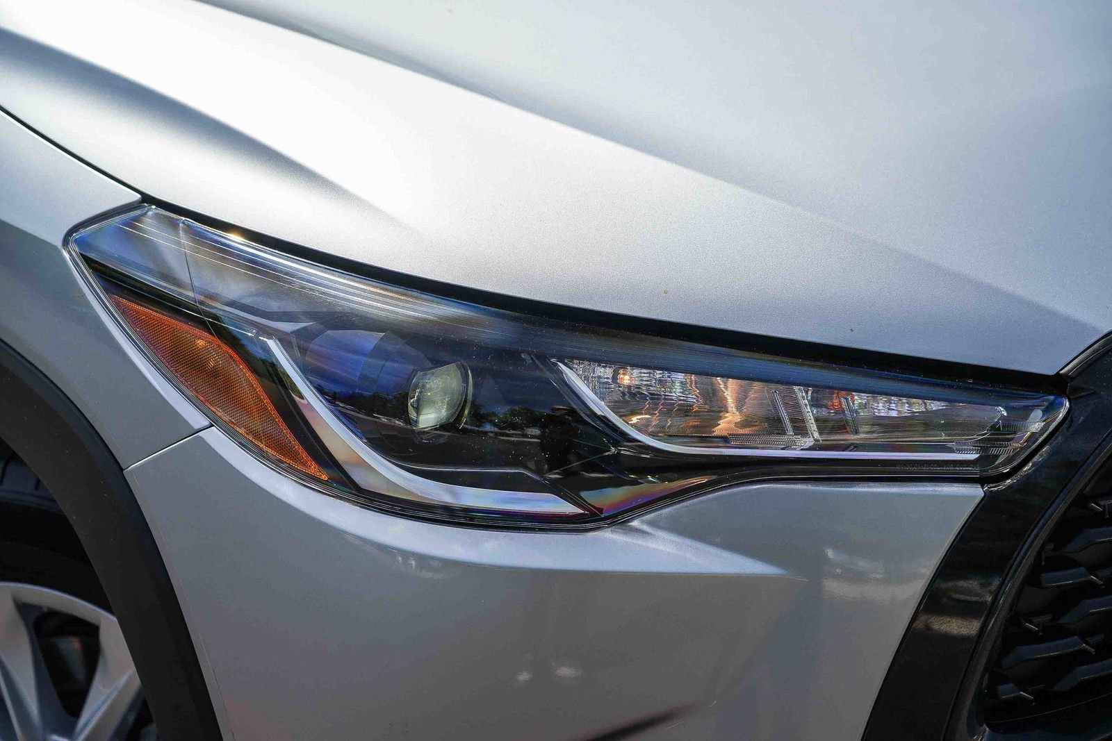 Certified 2023 Toyota Corolla Cross LE w/ Moonroof Package image 2