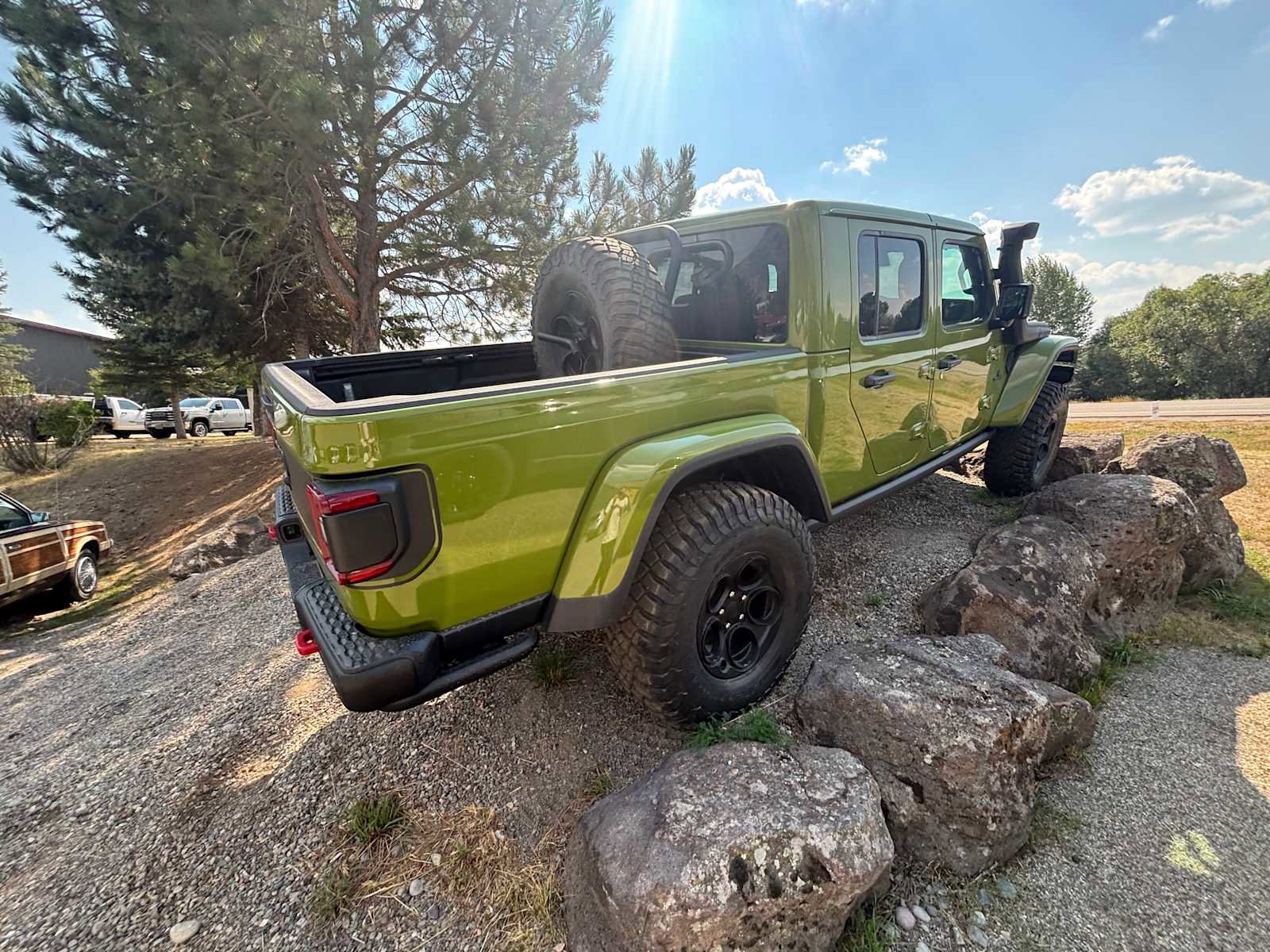 New 2025 Jeep Gladiator Rubicon image 9