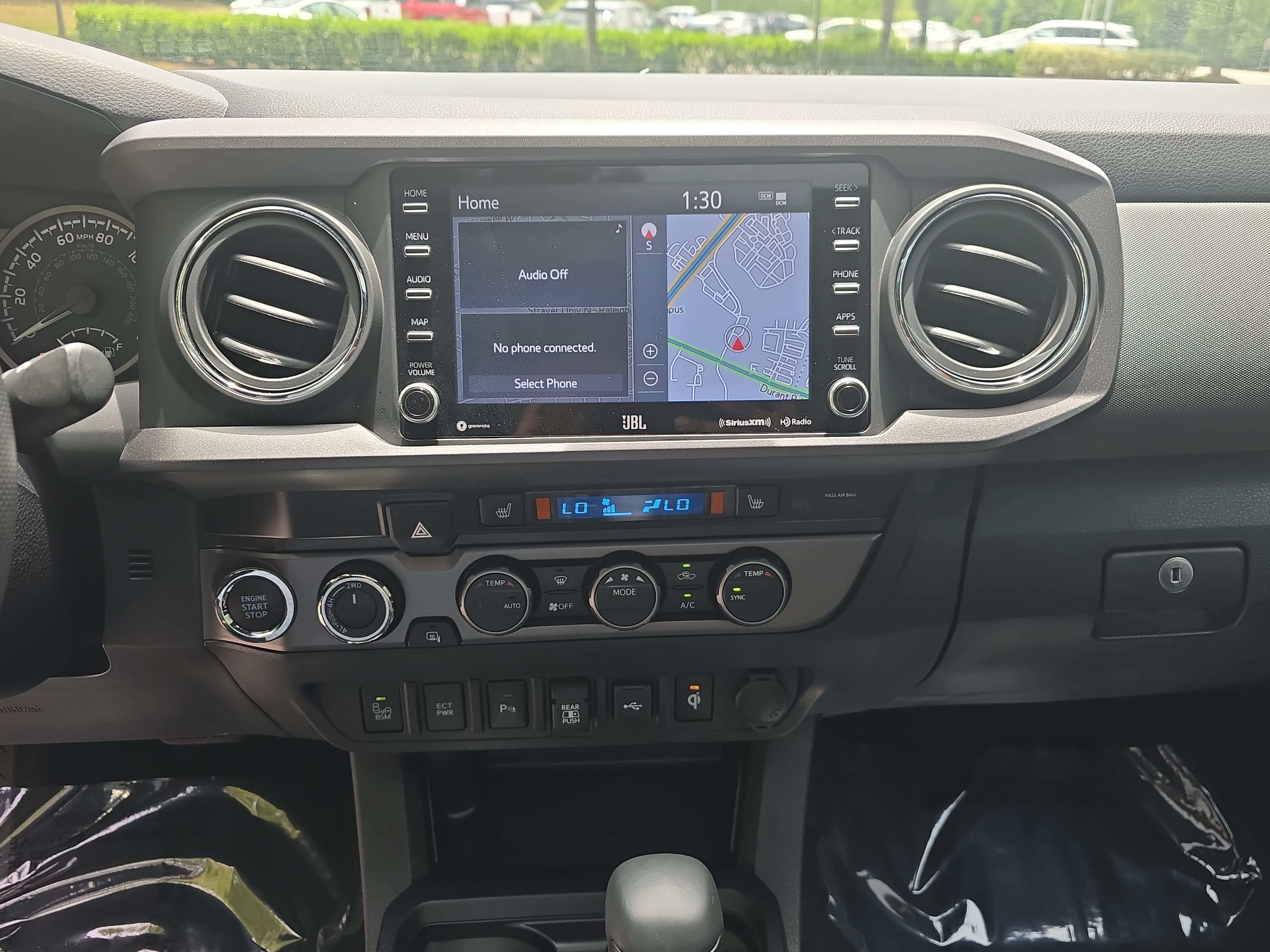 Used 2023 Toyota Tacoma TRD Off-Road w/ TRD Premium Off Road Package AWD/4WD image 19