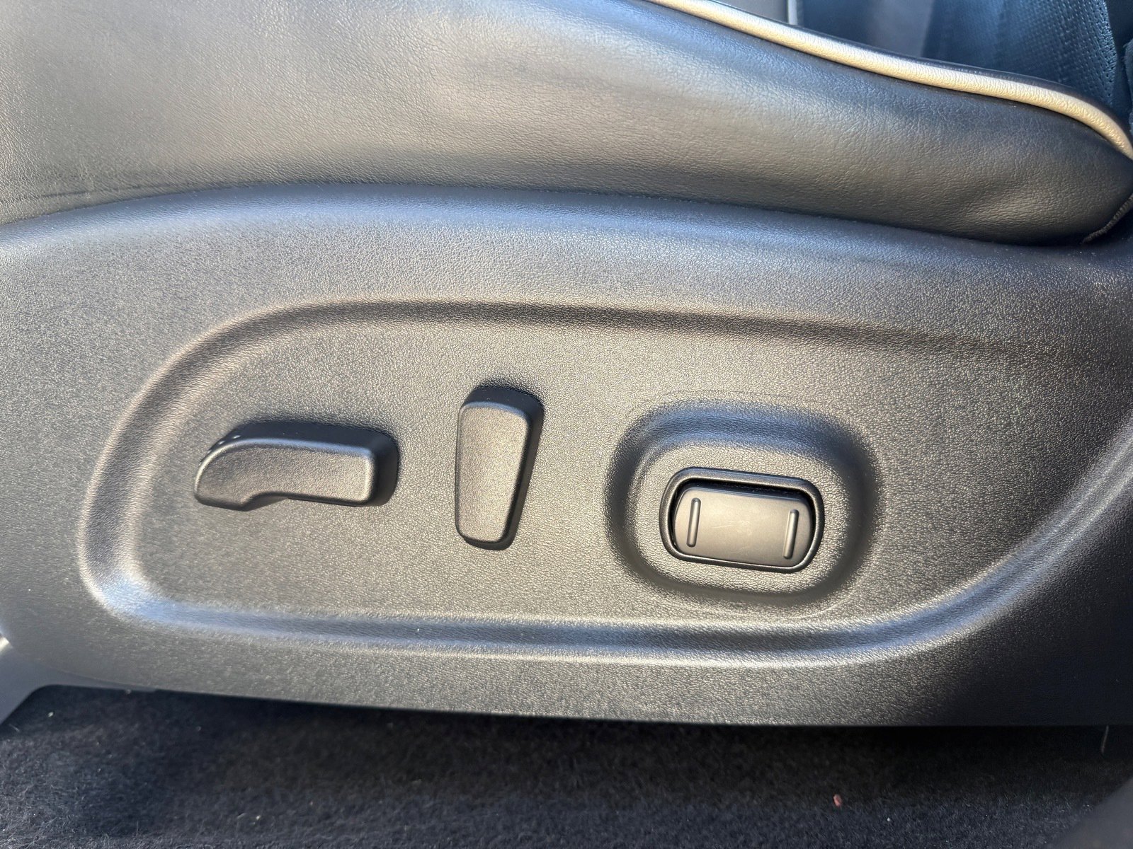 Used 2019 INFINITI QX60 Luxe w/ Essential Package image 22