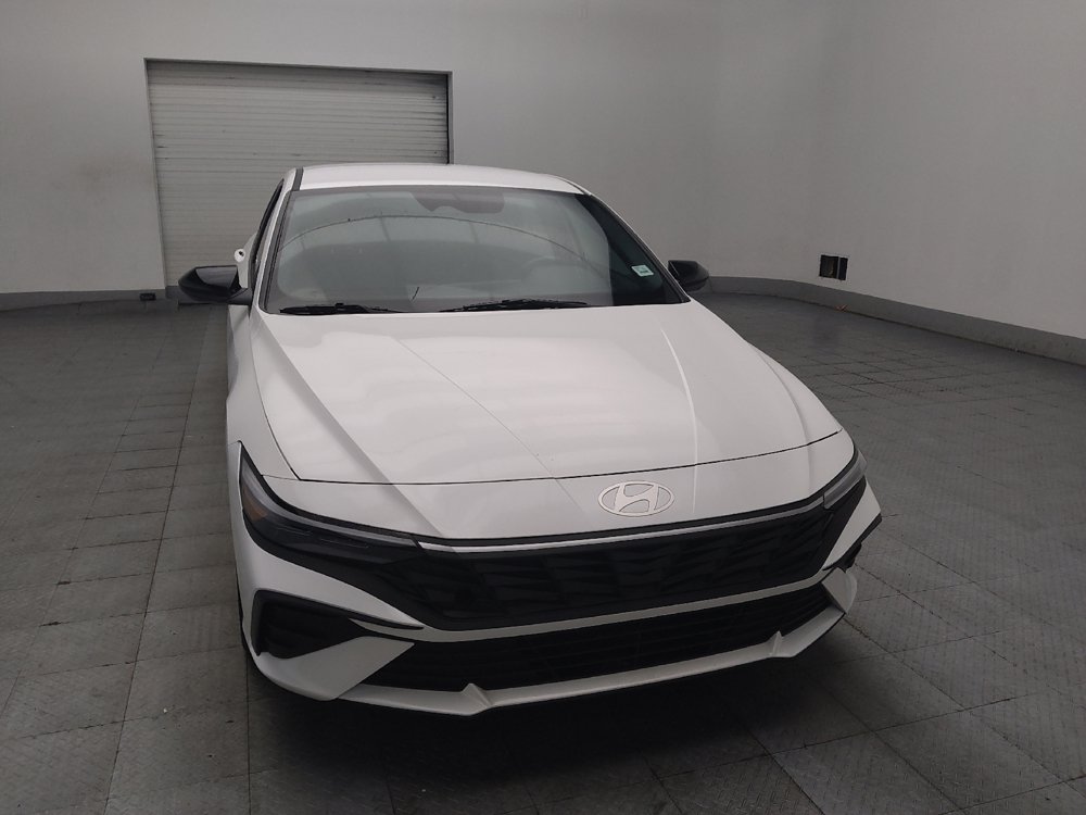 Used 2025 Hyundai Elantra Sport FWD image 14