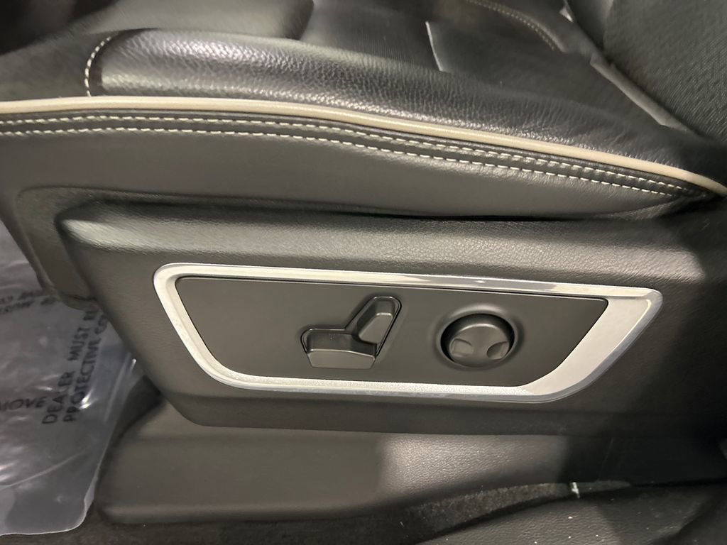 Used 2022 RAM 1500 Laramie image 17