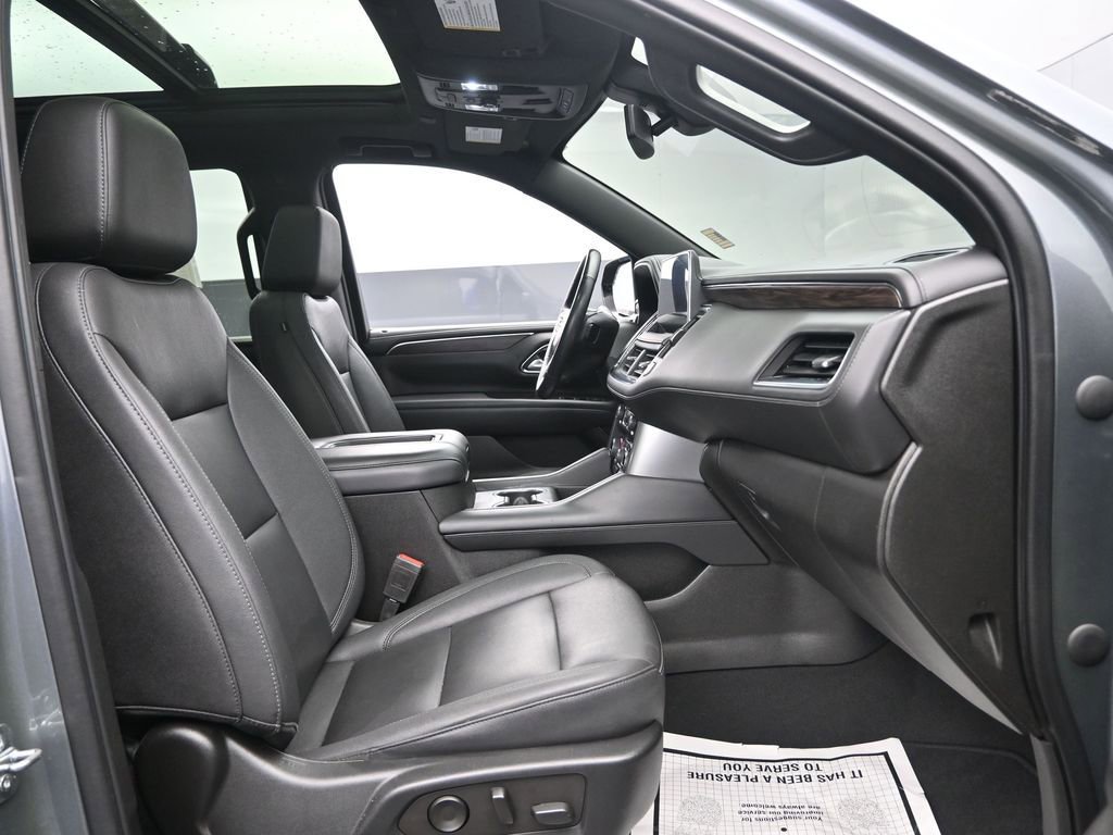 Used 2022 Chevrolet Tahoe Z71 w/ Luxury Package image 32