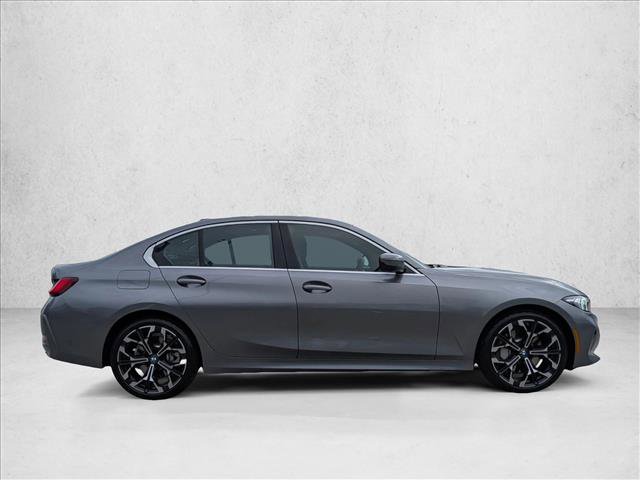Used 2025 BMW 330i xDrive Sedan AWD/4WD image 4