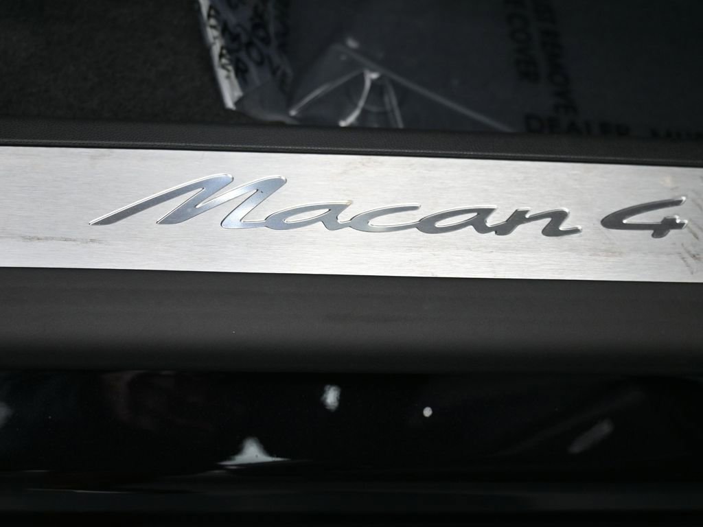 Certified 2024 Porsche Macan 4 Electric image 31