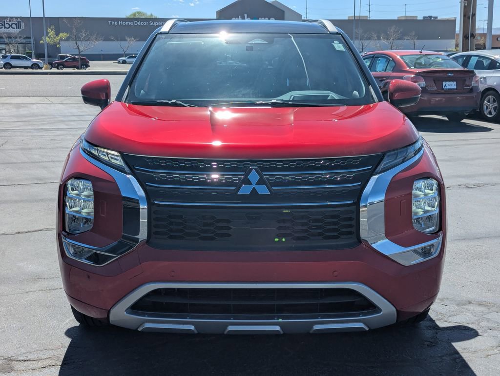 Used 2025 Mitsubishi Outlander 4WD Plug-In Hybrid image 10