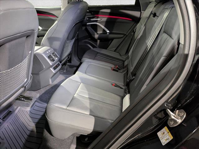 New 2025 Audi Q5 Premium Plus w/ Premium Plus AWD/4WD image 17