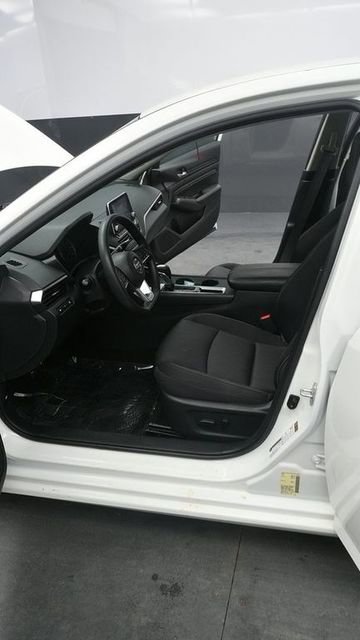 Used 2020 Nissan Altima 2.5 S FWD image 9