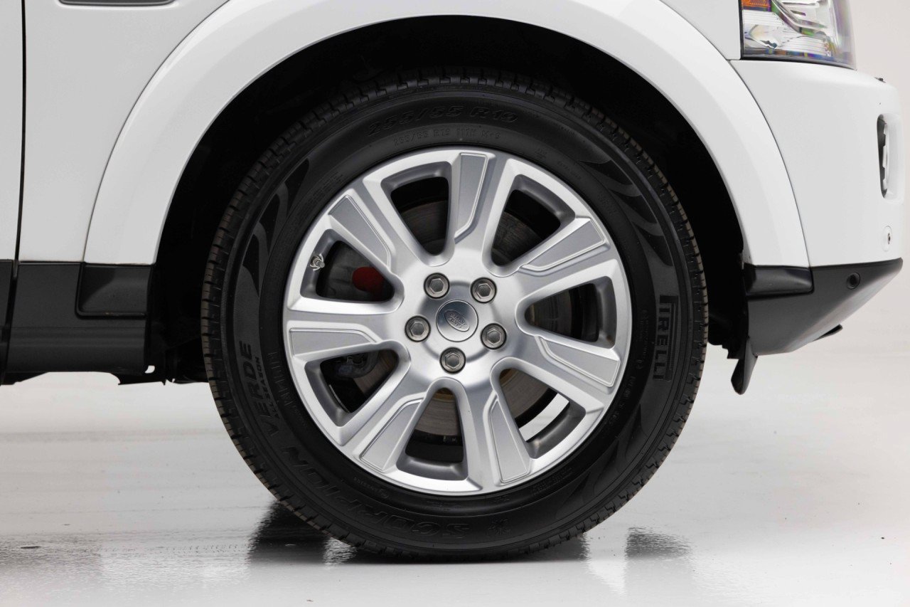 Used 2014 Land Rover LR4 HSE AWD/4WD image 39