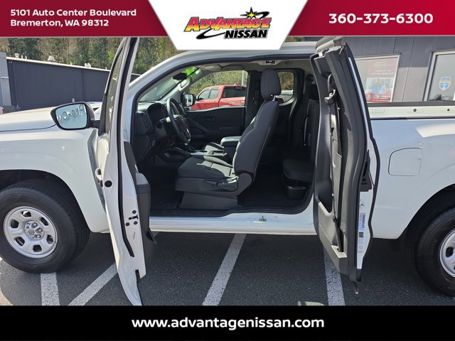 Used 2024 Nissan Frontier S AWD/4WD image 18