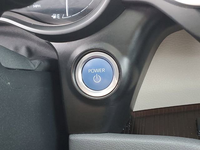 Used 2023 Toyota Sienna XLE image 19