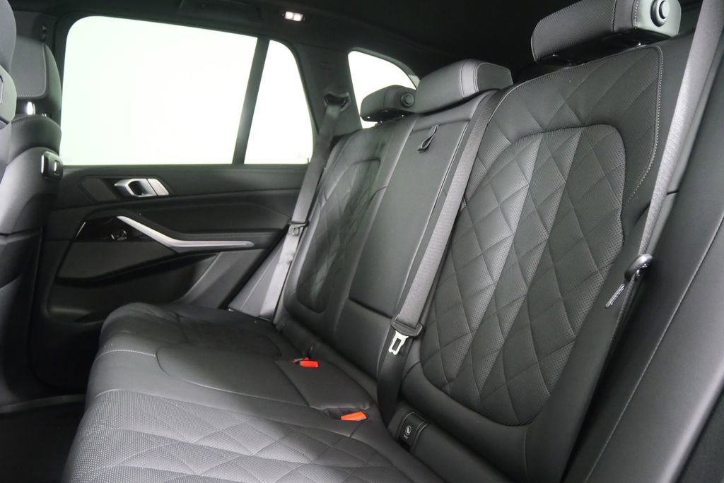 Certified 2025 BMW X5 xDrive40i image 15