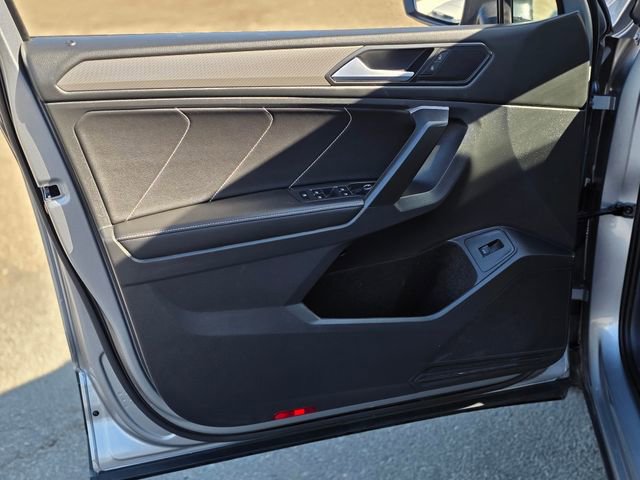 Used 2024 Volkswagen Tiguan Wolfsburg Edition image 24