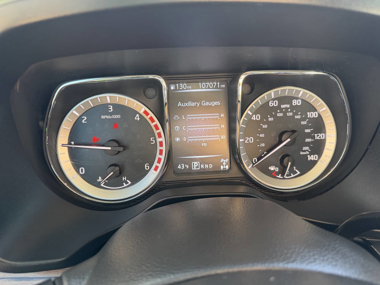 Used 2016 Nissan Titan SL AWD/4WD image 12