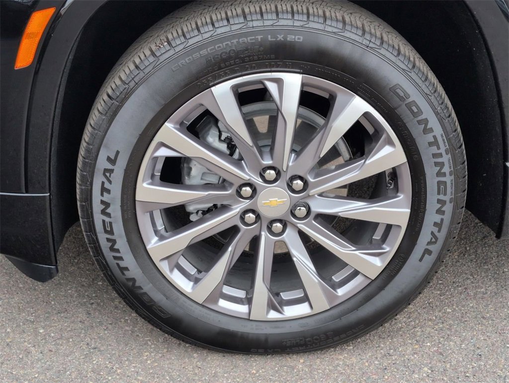 Used 2023 Chevrolet Traverse Premier image 34