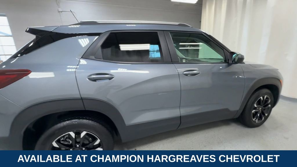 Used 2022 Chevrolet TrailBlazer LT w/ Convenience Package image 11