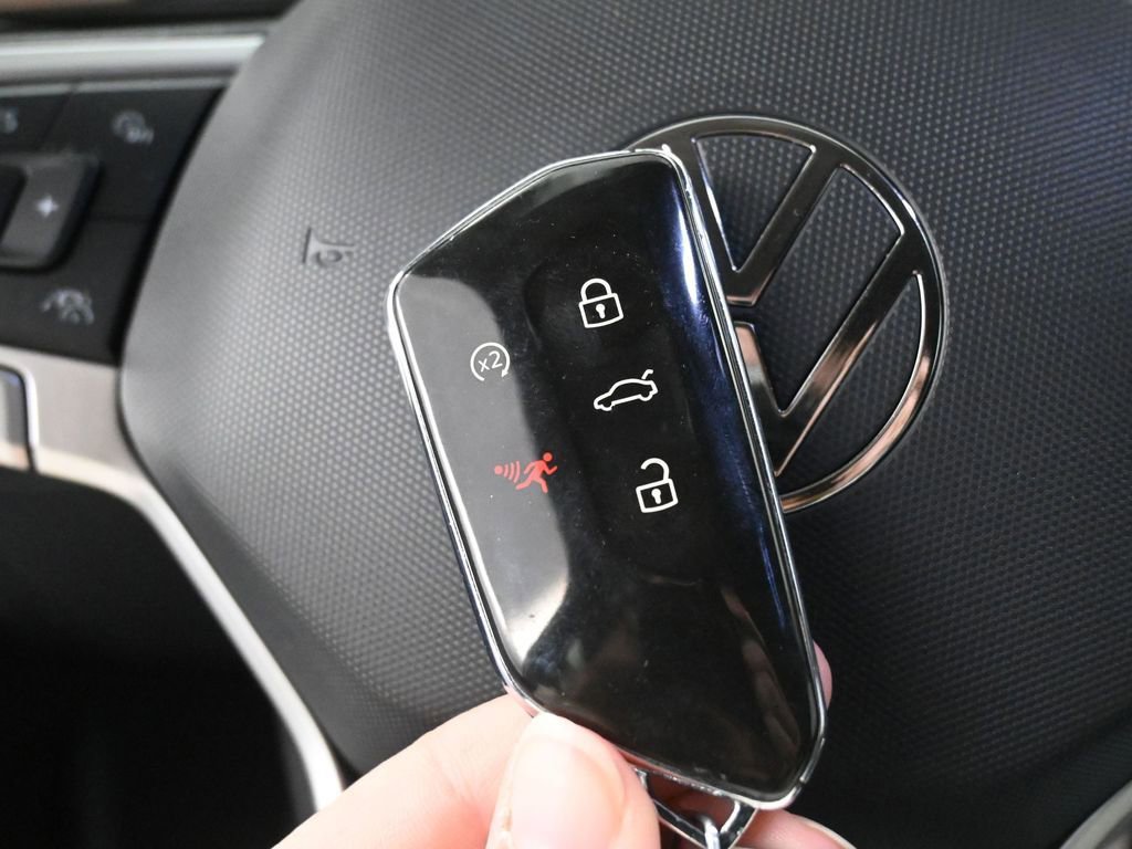 Used 2024 Volkswagen Atlas SE image 36