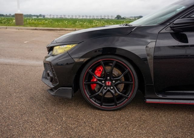 Used 2017 Honda Civic Type R image 12