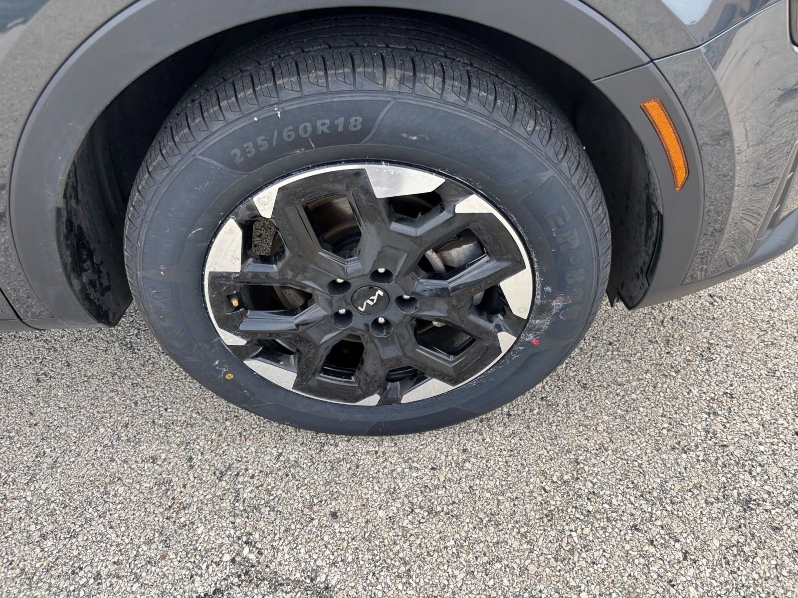 Used 2024 Kia Sorento S image 33