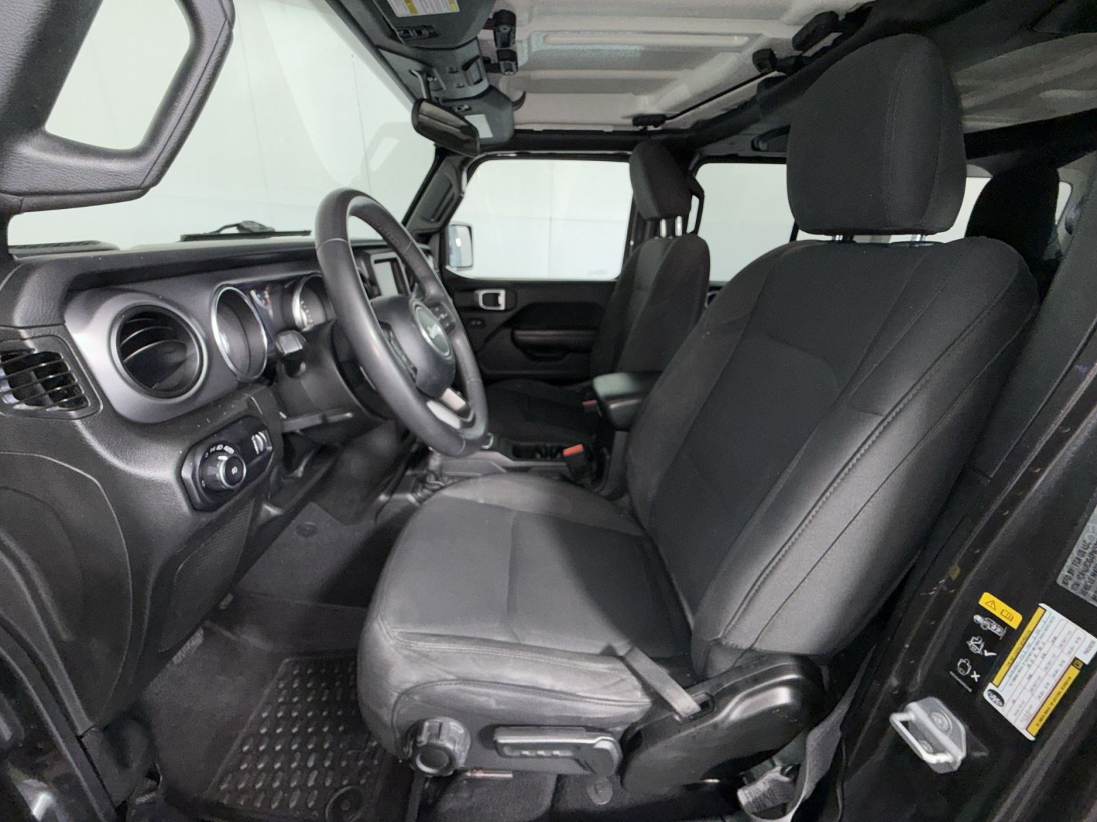 Used 2023 Jeep Wrangler Unlimited Sport AWD/4WD image 13