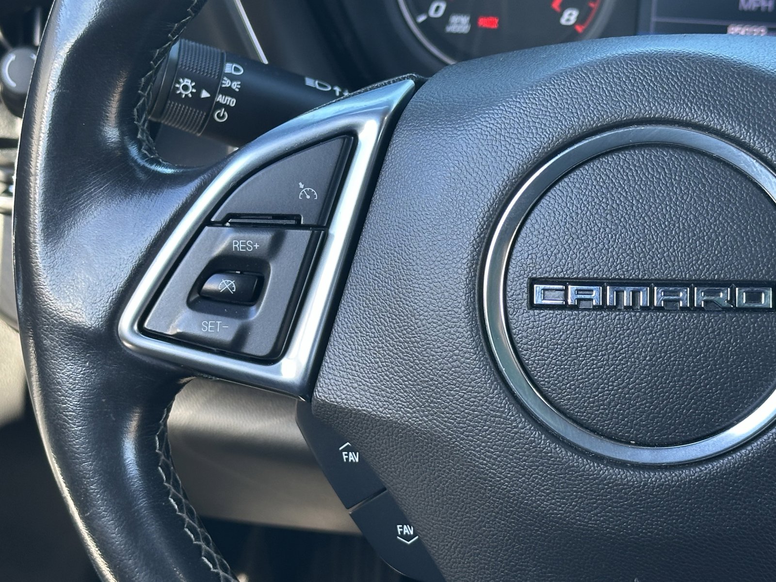 Certified 2019 Chevrolet Camaro LT w/ Technology Package image 20