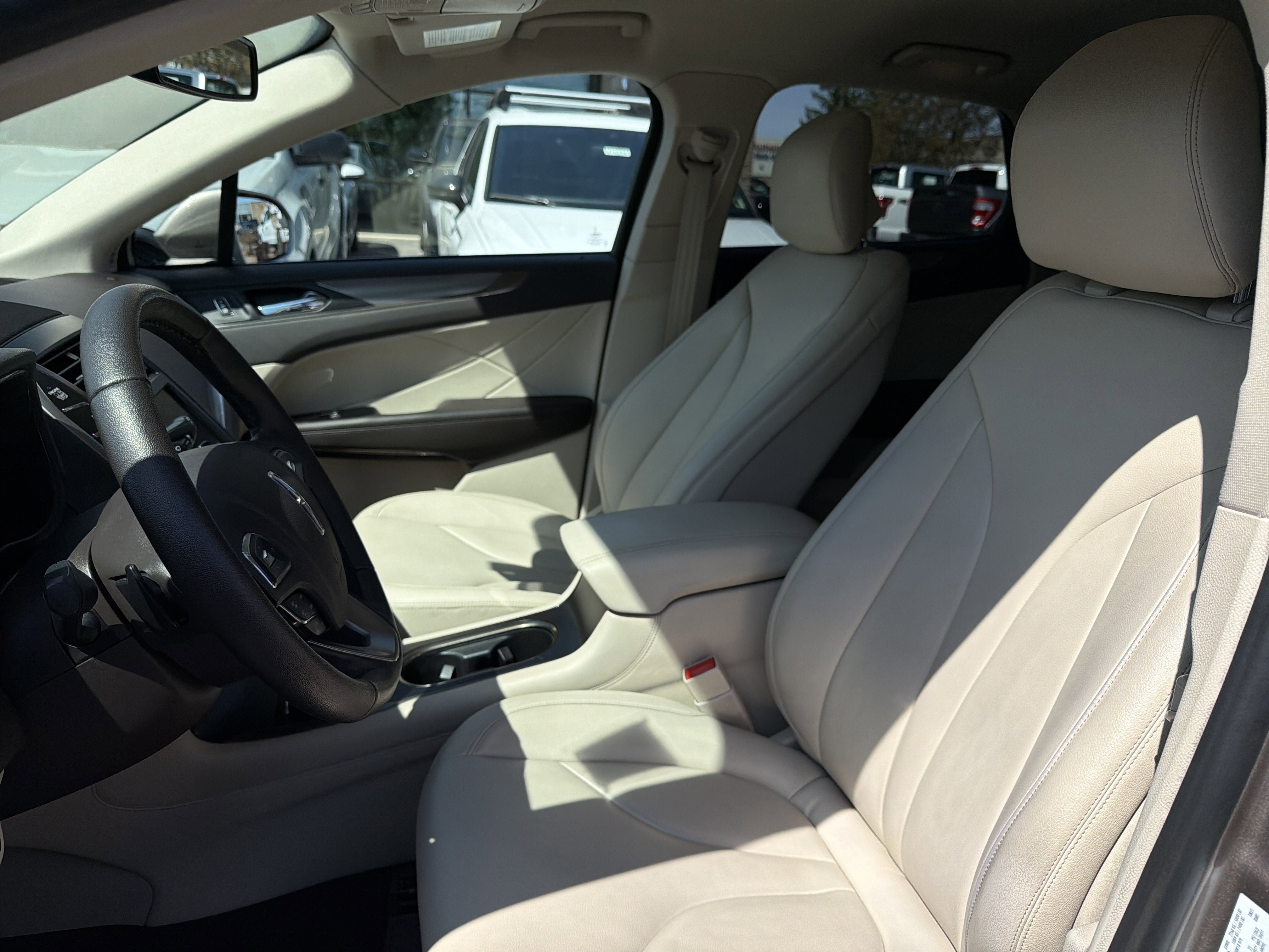 Used 2019 Lincoln MKC Premiere AWD/4WD image 8