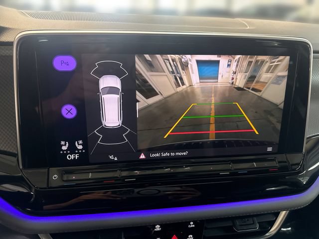 Certified 2025 Volkswagen Atlas Peak Edition SE AWD/4WD image 25
