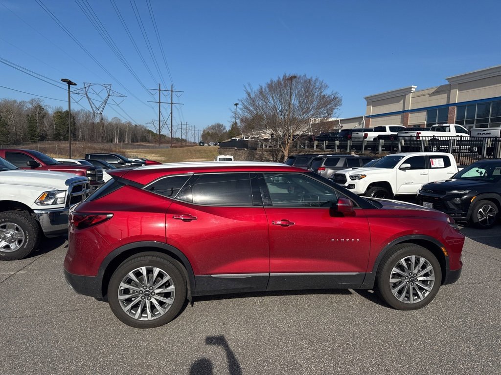Used 2024 Chevrolet Blazer Premier w/ Enhanced Convenience Package image 2