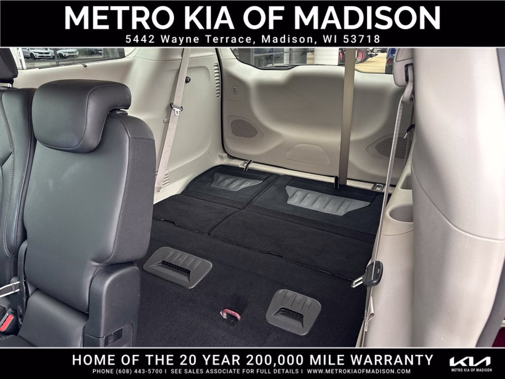 Used 2019 Chrysler Pacifica Touring-L Plus FWD image 36