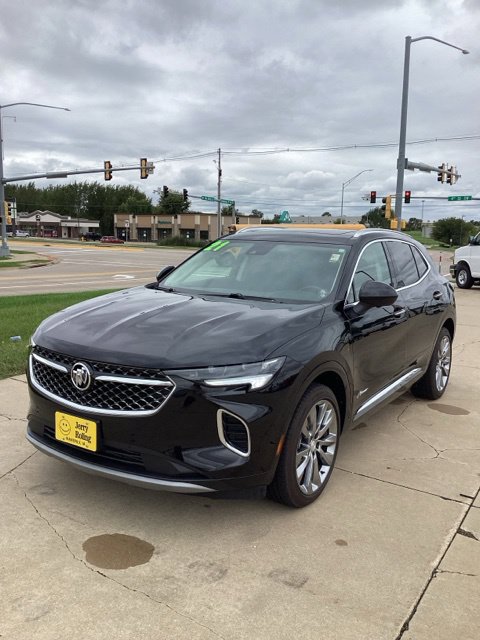 Used 2021 Buick Envision Avenir w/ Technology Package II AWD/4WD image 1