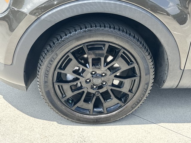 Used 2021 Kia Telluride SX w/ Nightfall Edition Package AWD/4WD image 12