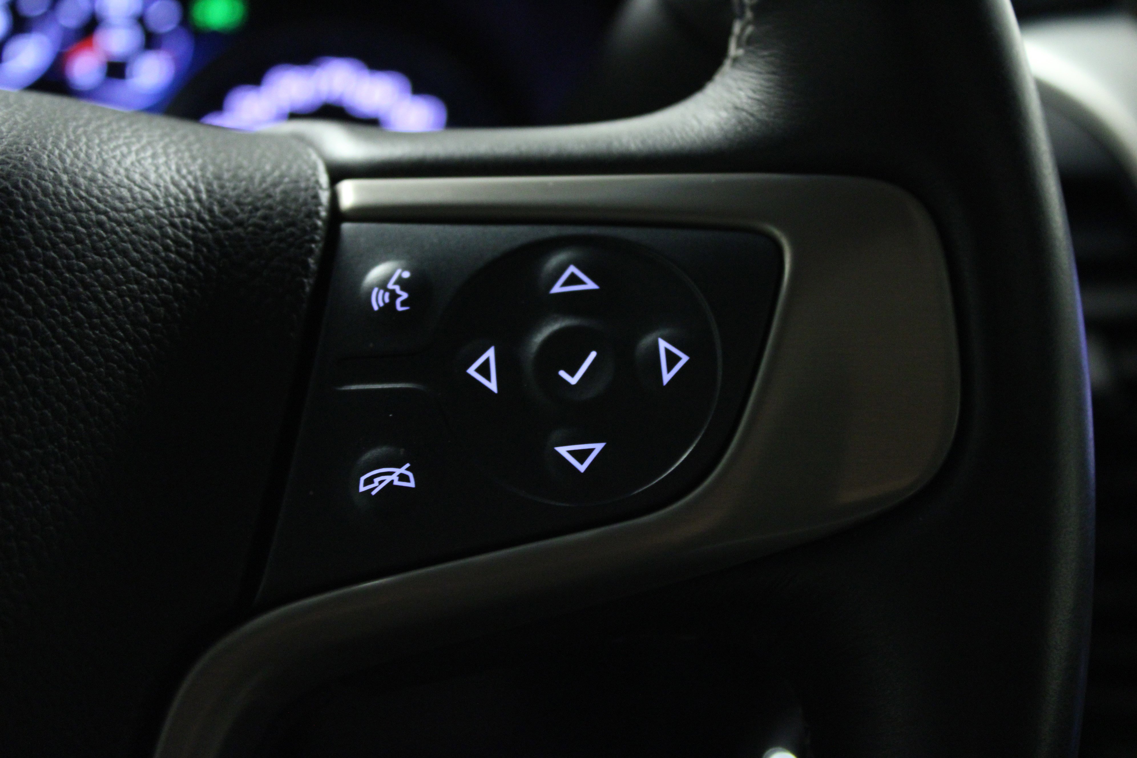 Used 2017 GMC Yukon Denali w/ Open Road Package image 23