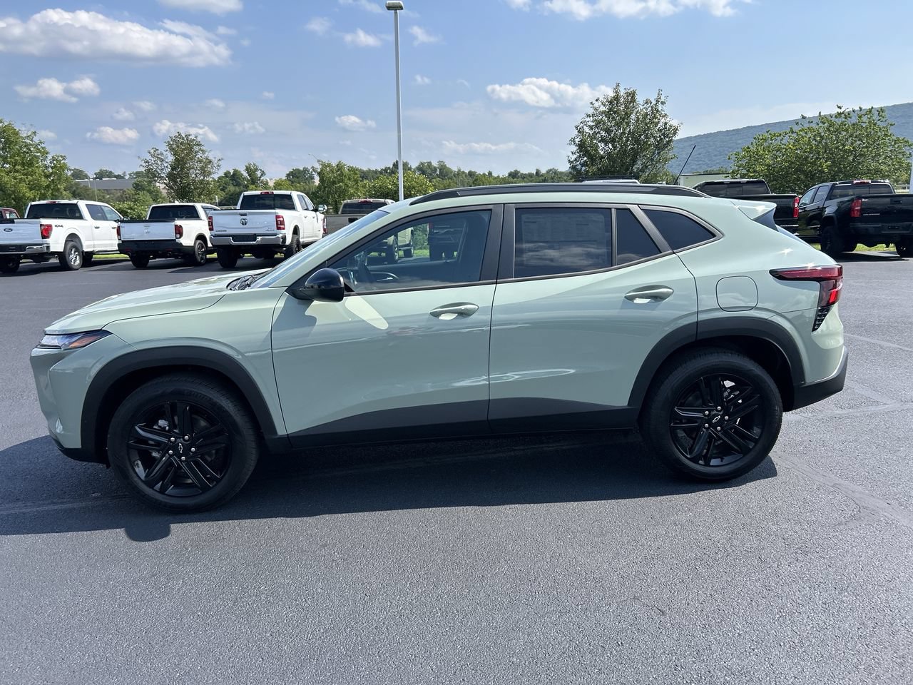New 2026 Chevrolet Trax ACTIV w/ Driver Confidence Package FWD image 4
