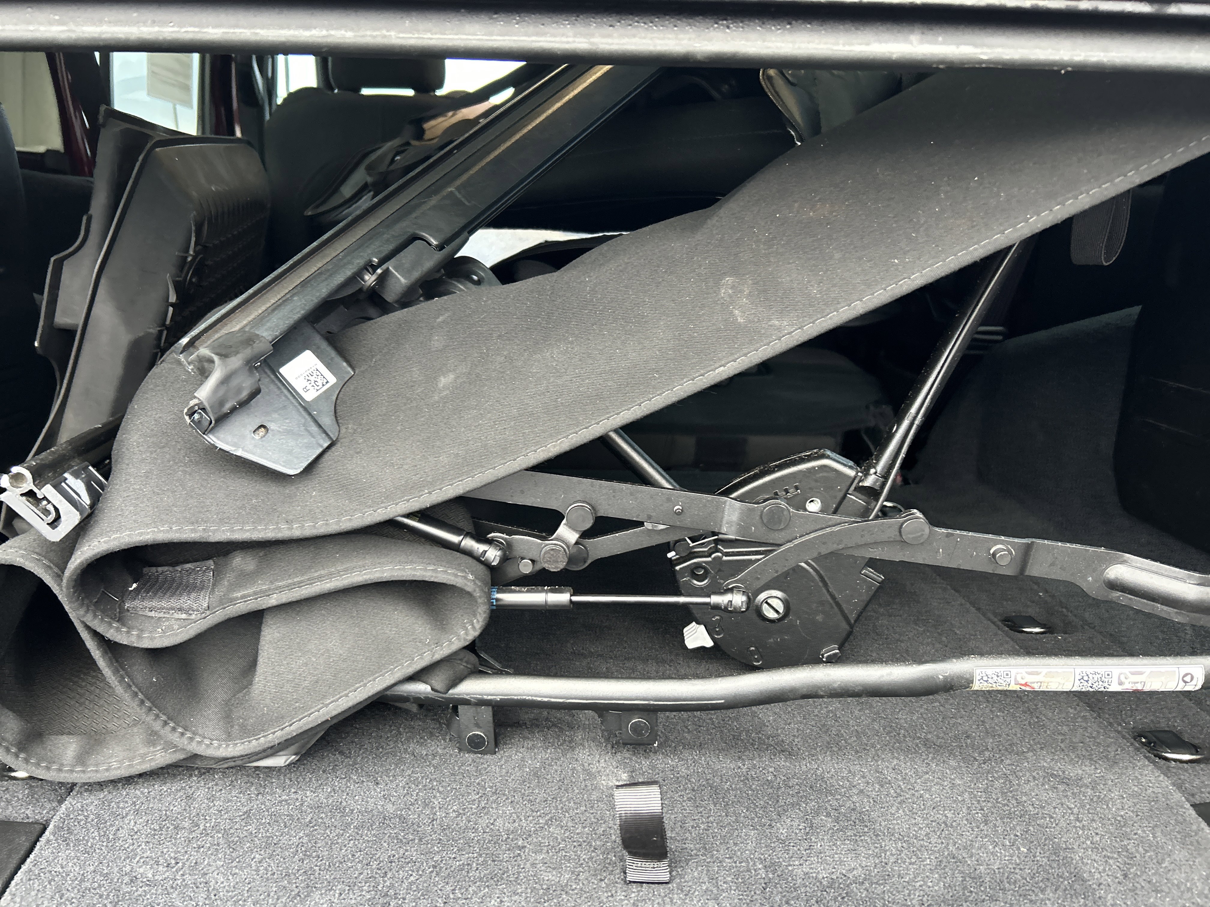 Used 2022 Jeep Wrangler Unlimited Sport image 9