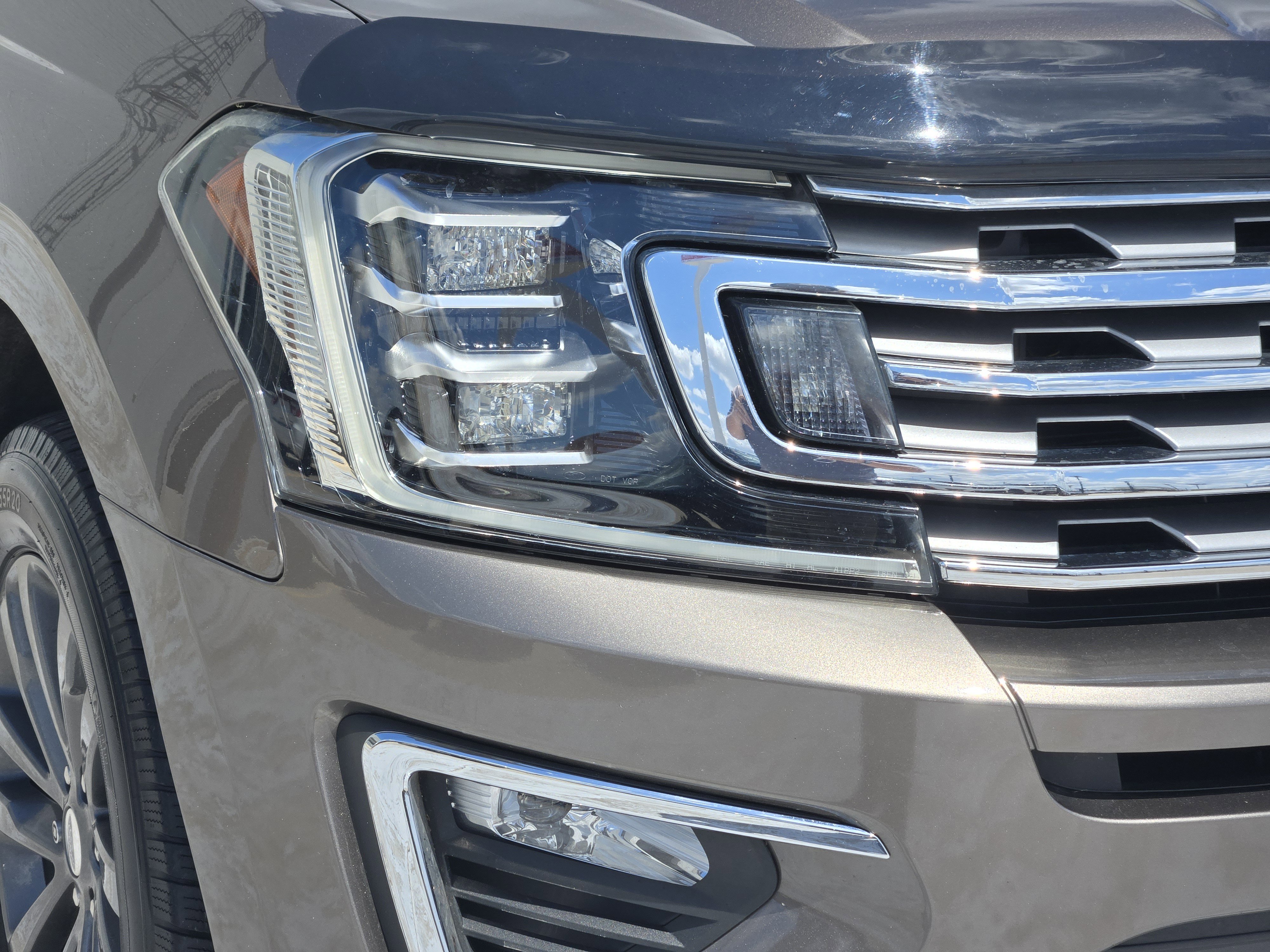 Used 2019 Ford Expedition Limited AWD/4WD image 9