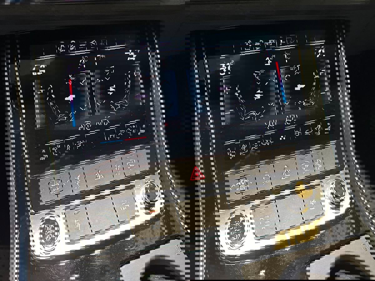 Used 2021 Audi Q7 3.0T Premium Plus w/ Executive Package image 43