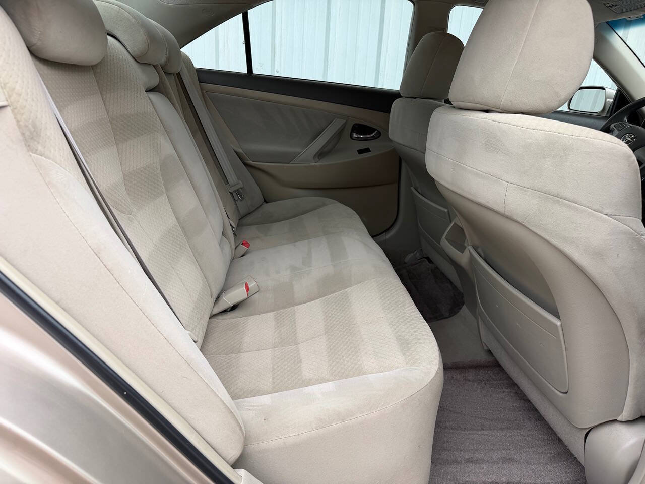 Used 2009 Toyota Camry LE FWD image 14