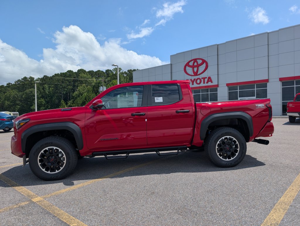New 2026 Toyota Tacoma TRD Off-Road w/ TRD Off Road Premium Package AWD/4WD image 2