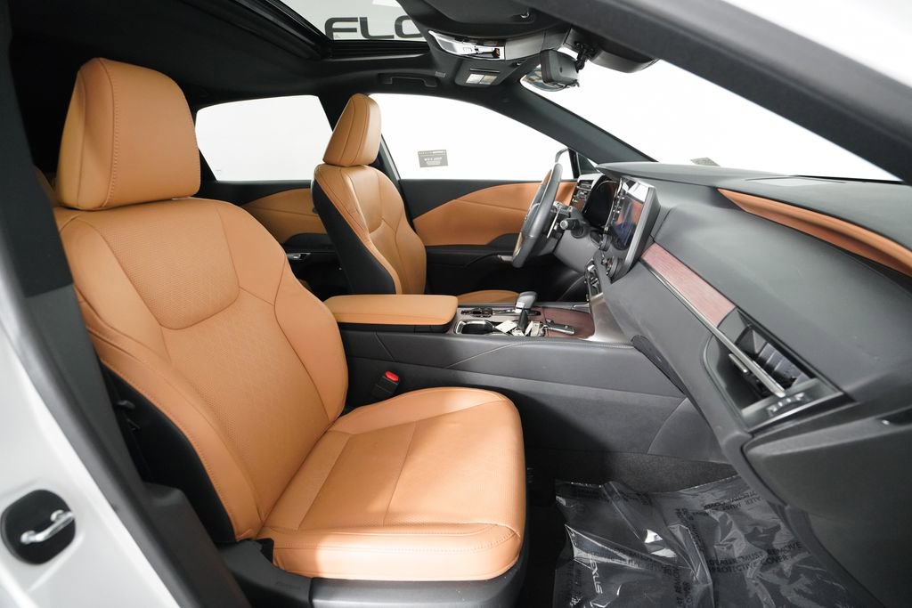Certified 2023 Lexus RX 350 w/ Cold Area Package image 19