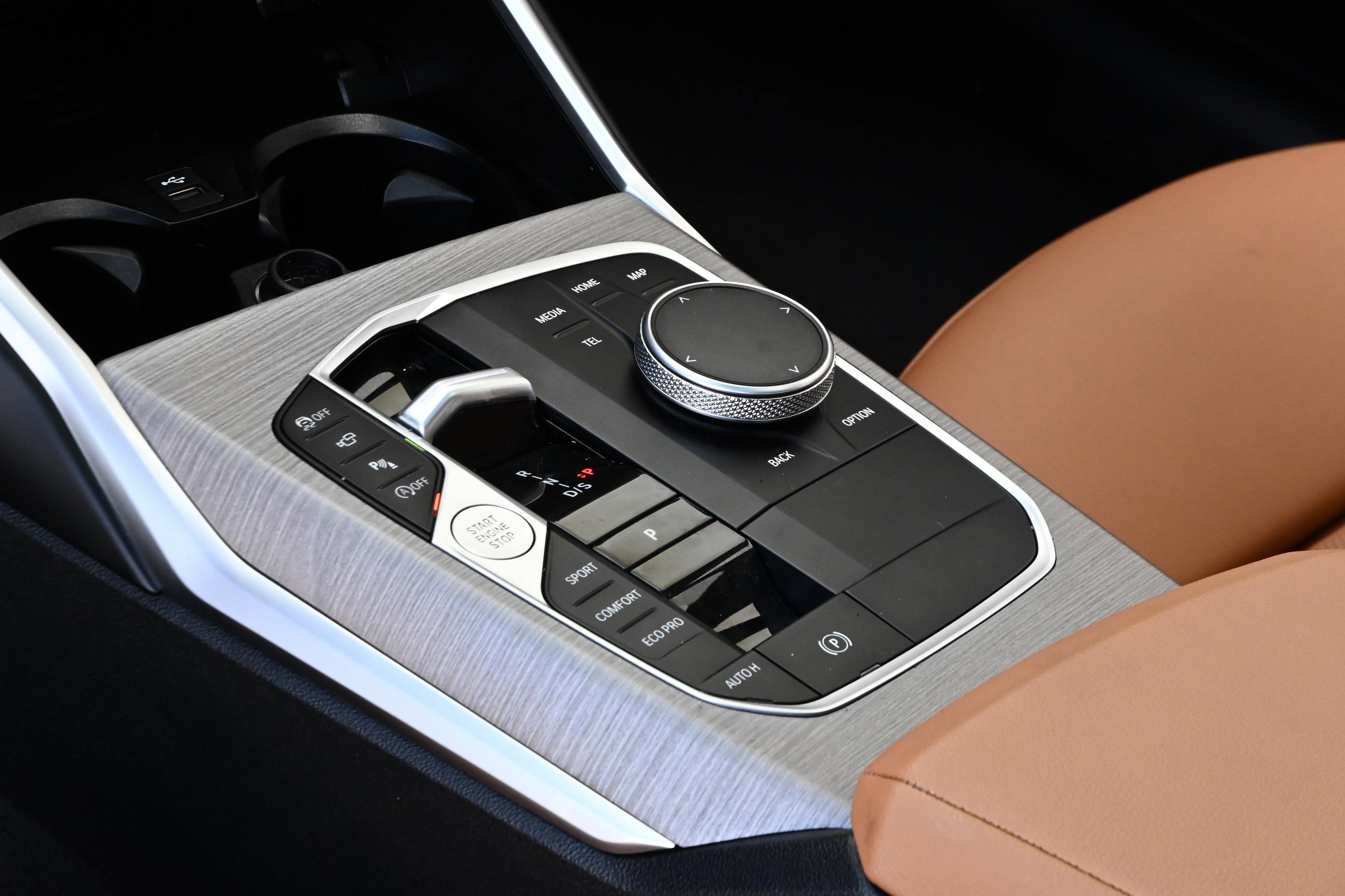 Certified 2025 BMW 330i Sedan image 21